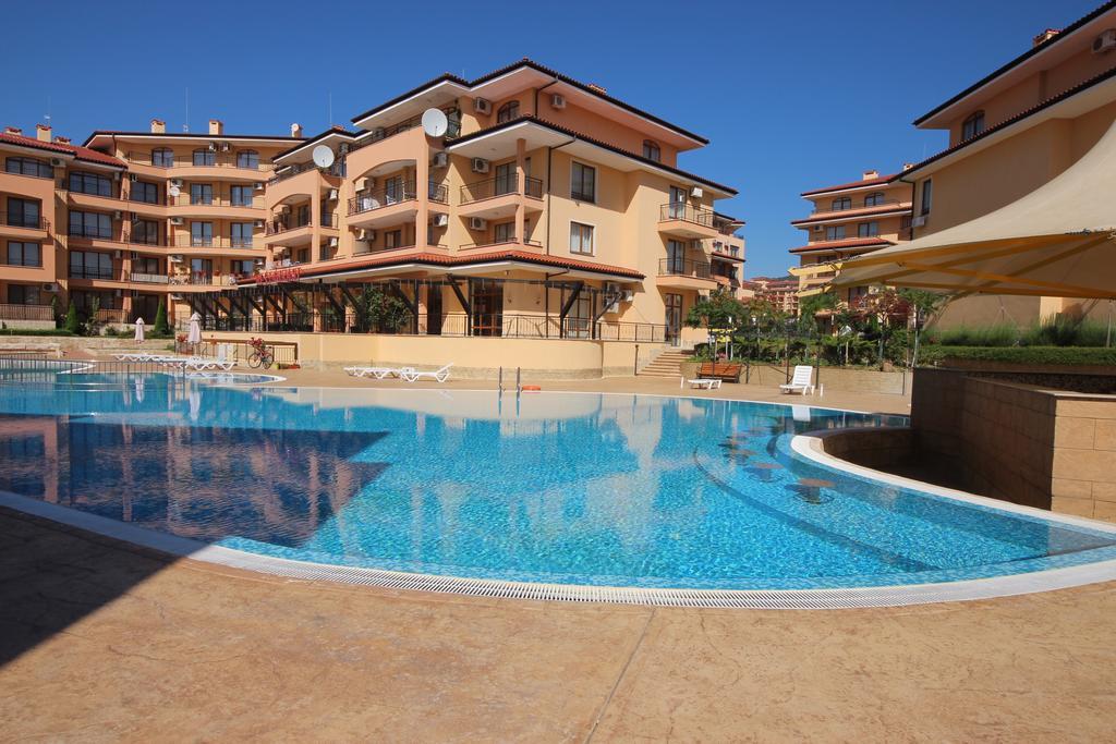 Menada Sky Dreams Apartments Светий Влас Екстер'єр фото