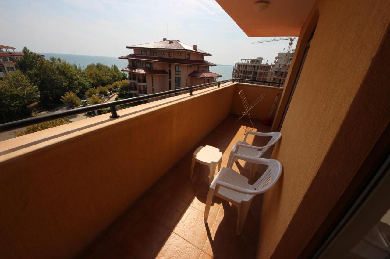 Menada Sky Dreams Apartments Светий Влас Екстер'єр фото