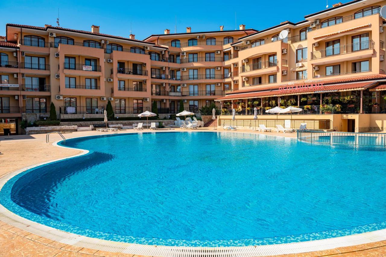 Menada Sky Dreams Apartments Светий Влас Екстер'єр фото