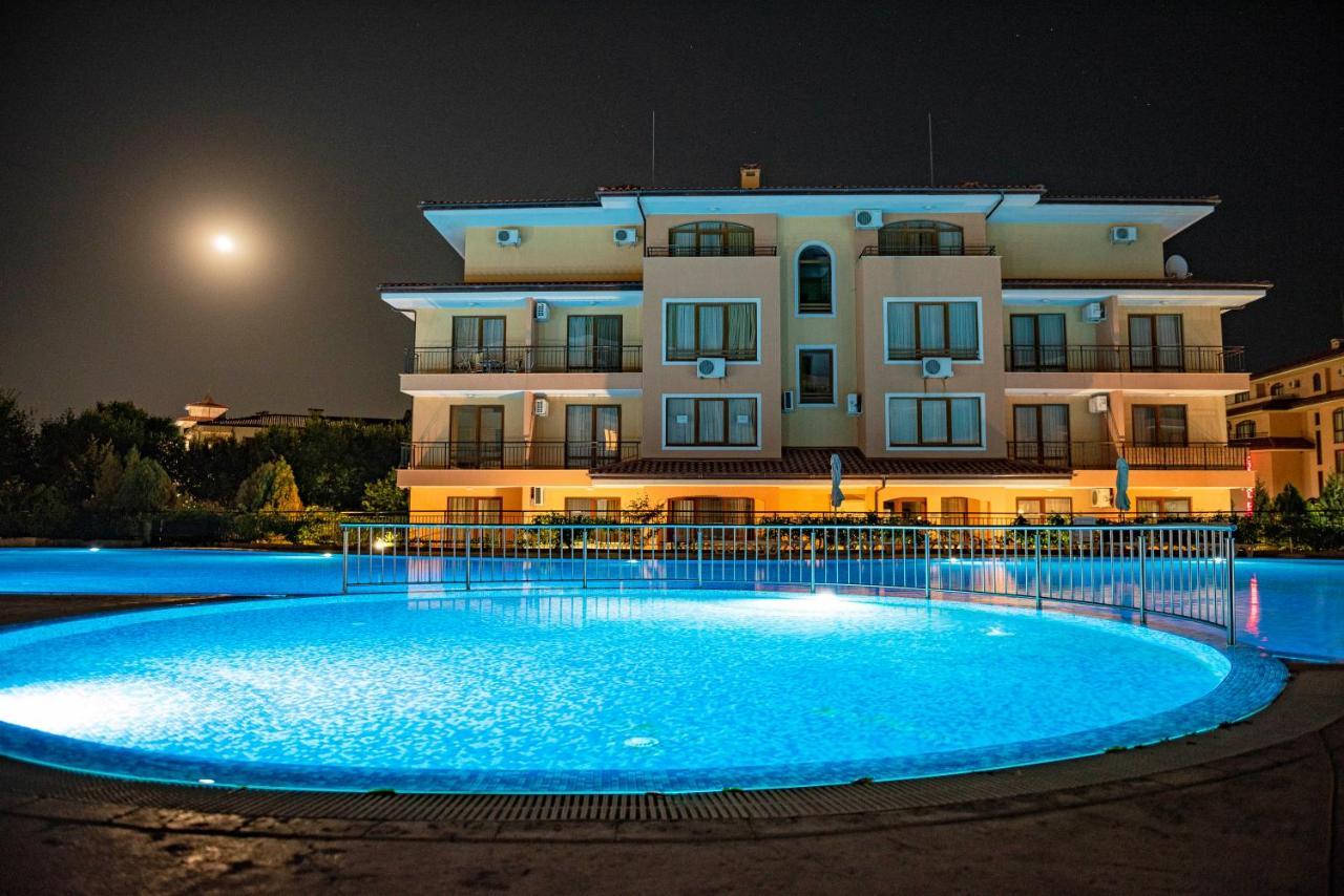 Menada Sky Dreams Apartments Светий Влас Екстер'єр фото